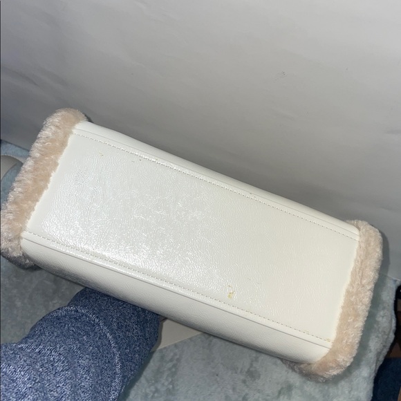 New Kate Spade ‘Jett’ Faux Shearling Small Tote - Picture 5 of 16